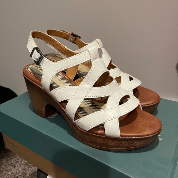 boc Shoes - boc White Strappy Leather Platform Sandals